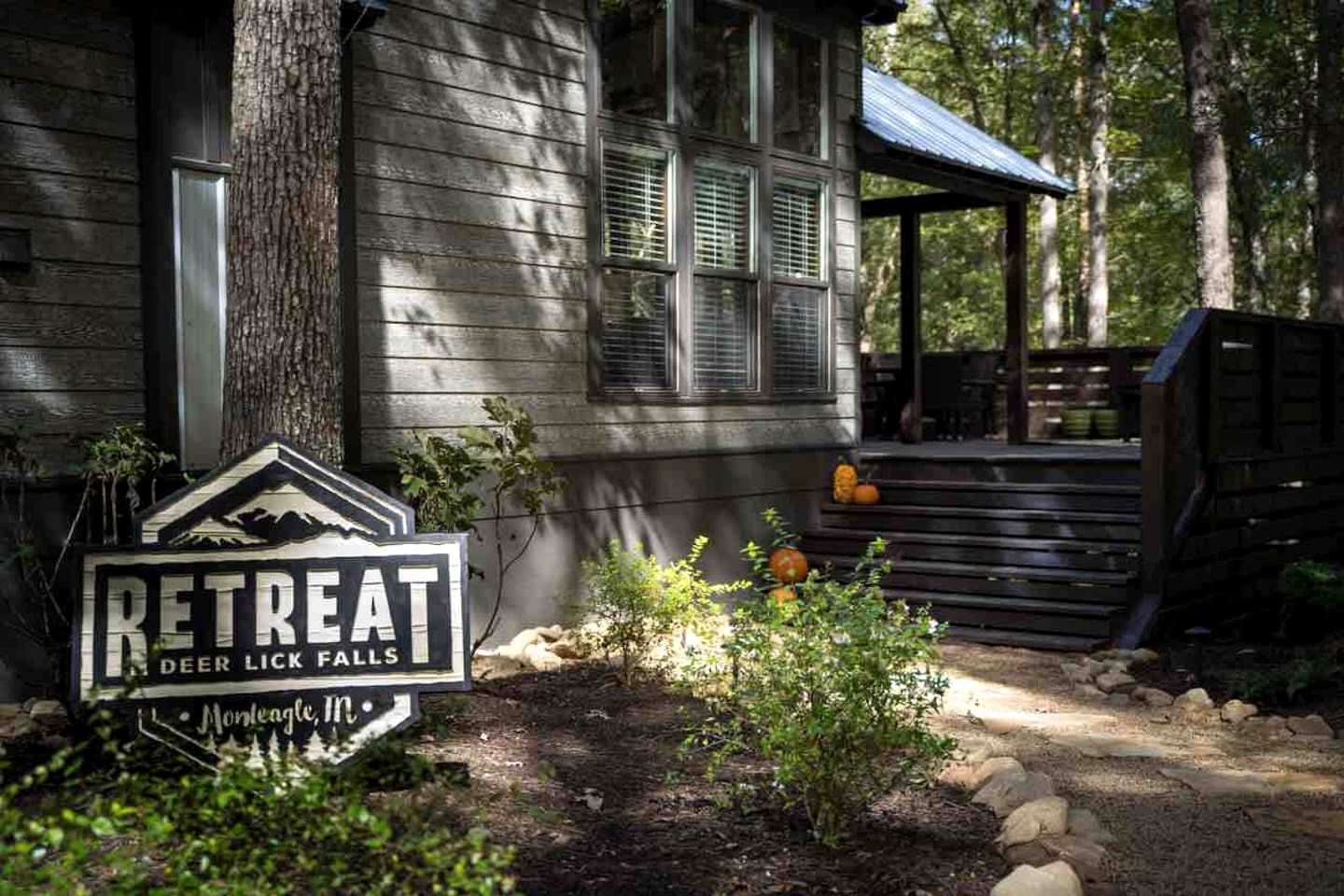 Glorious Cabin with Stunning Sights in Monteagle, Tennessee