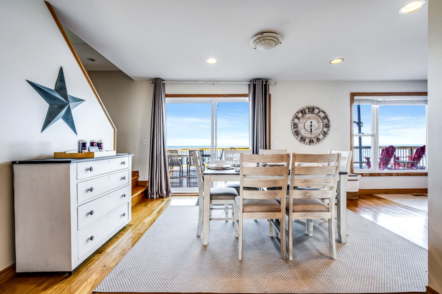 Glorious Cottage with Amazing Sights in Leamington, Ontario