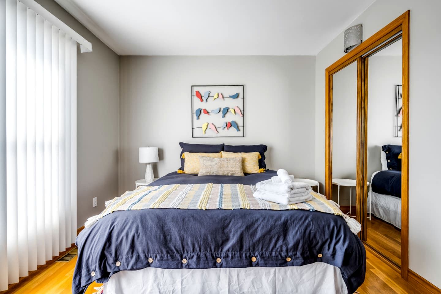 Glorious Cottage with Amazing Sights in Leamington, Ontario