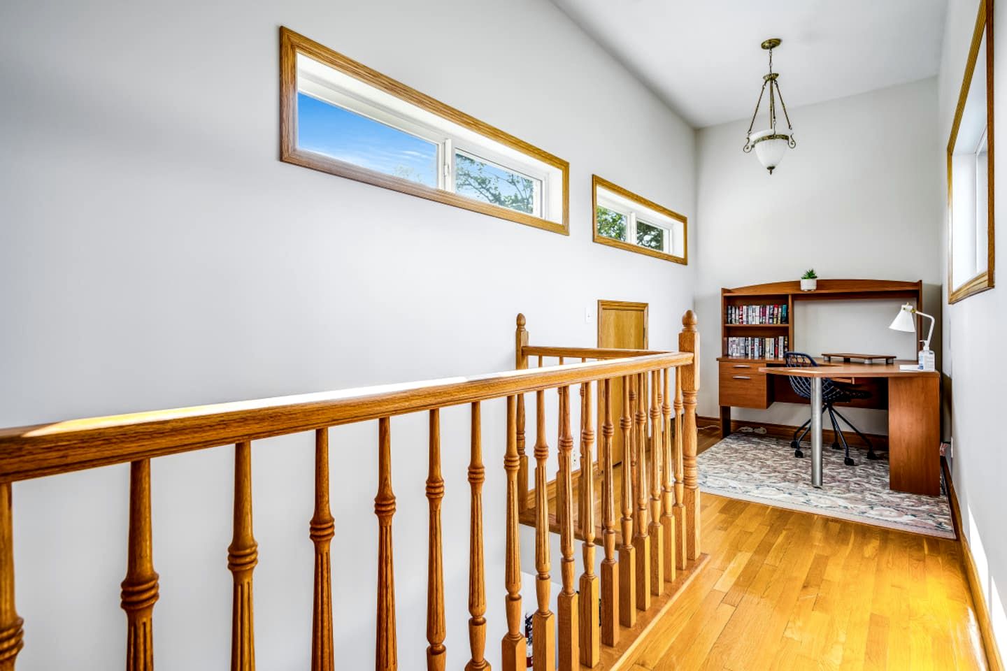 Glorious Cottage with Amazing Sights in Leamington, Ontario