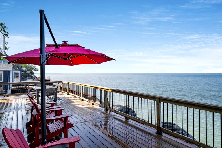 Cottages (Canada, Leamington, Ontario)