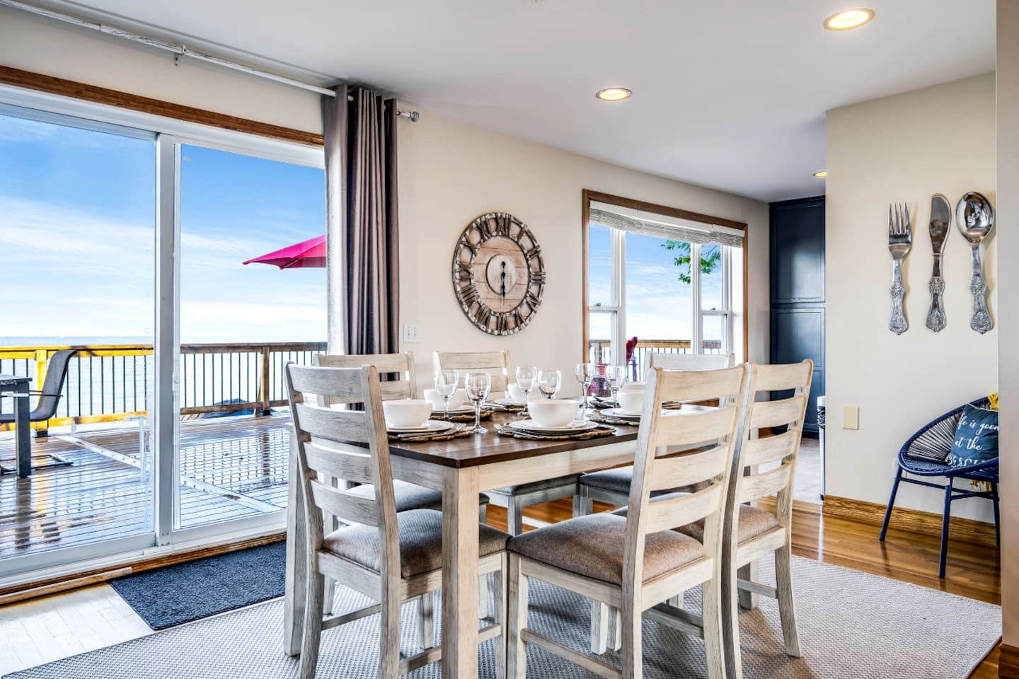 Glorious Cottage with Amazing Sights in Leamington, Ontario