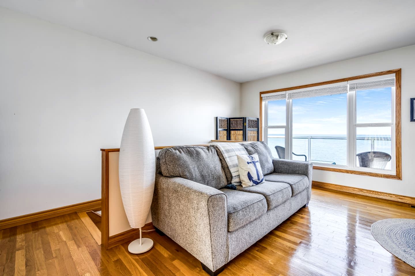 Glorious Cottage with Amazing Sights in Leamington, Ontario