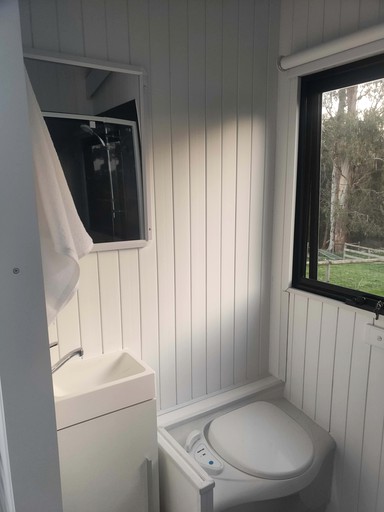 Tiny Houses (Australia, Crossover, Victoria)