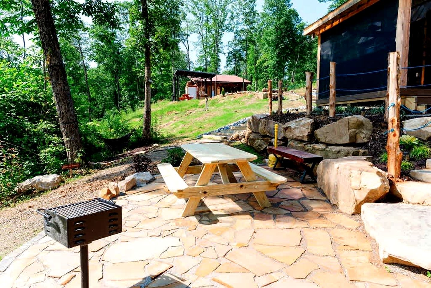 Glorious Glamping Space for Group or Family Gatherings in Tennessee's Beautiful Countryside