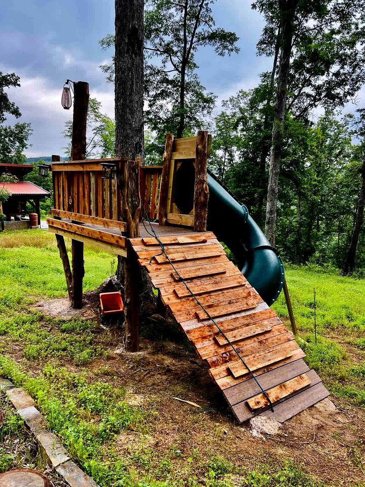 Glorious Glamping Space for Group or Family Gatherings in Tennessee's Beautiful Countryside