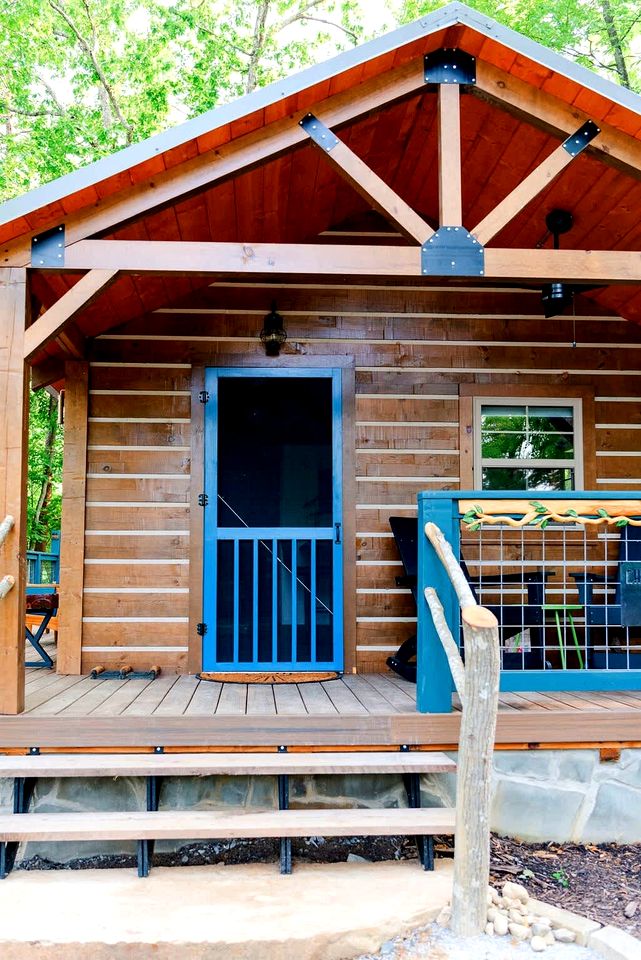Glorious Glamping Space for Group or Family Gatherings in Tennessee's Beautiful Countryside