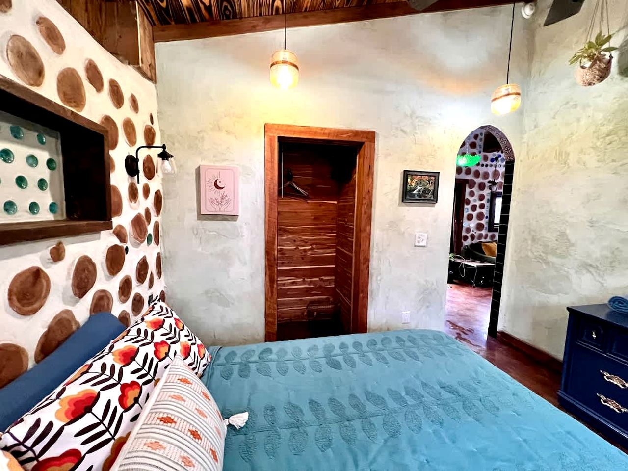 Glorious Glamping Space for Group or Family Gatherings in Tennessee's Beautiful Countryside