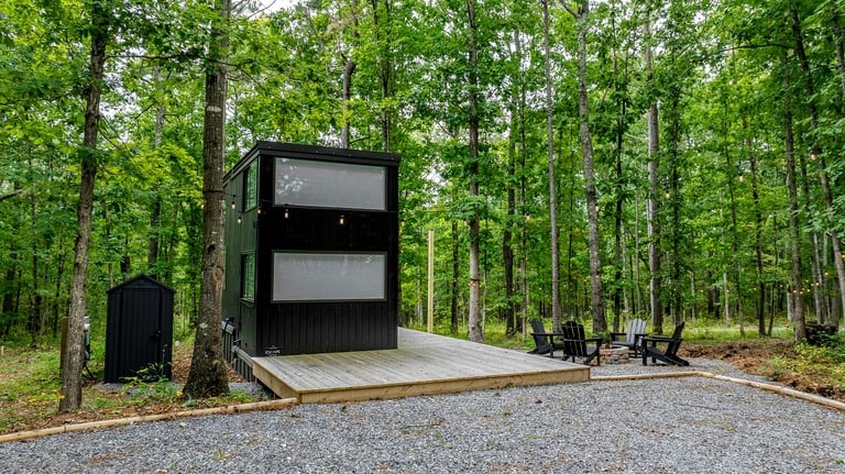 Containers (United States of America, Mentone, Alabama)