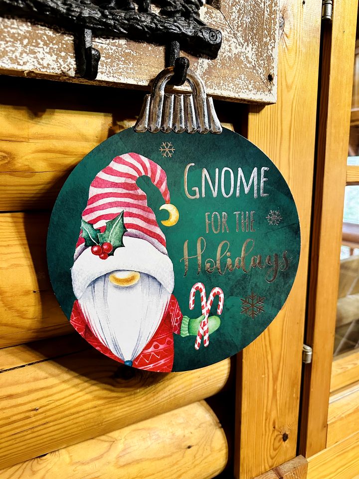 Spectacular Wooden Cabin with Hot-tub in Sevierville, Tennessee