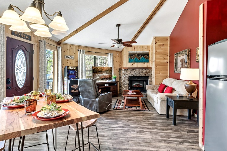 Cabins (United States of America, Gatlinburg, Tennessee)