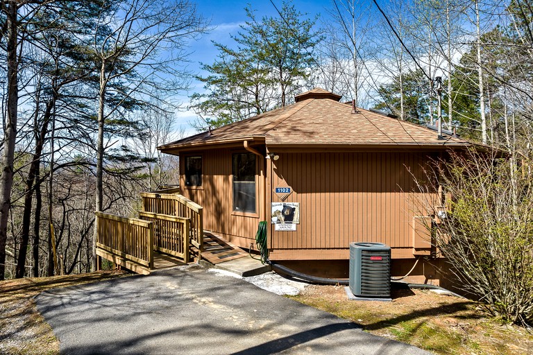 Cabins (United States of America, Gatlinburg, Tennessee)