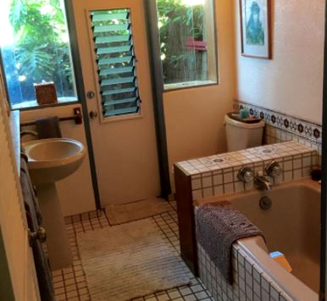 Charming Vacation Rental Surrounded by Palm Trees Just Steps from the Beach on Island of Maui, Hawaii