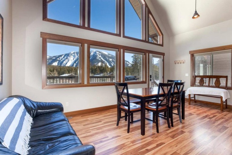 Cabins (United States of America, West Glacier, Montana)