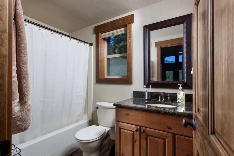 Cabins (United States of America, West Glacier, Montana)