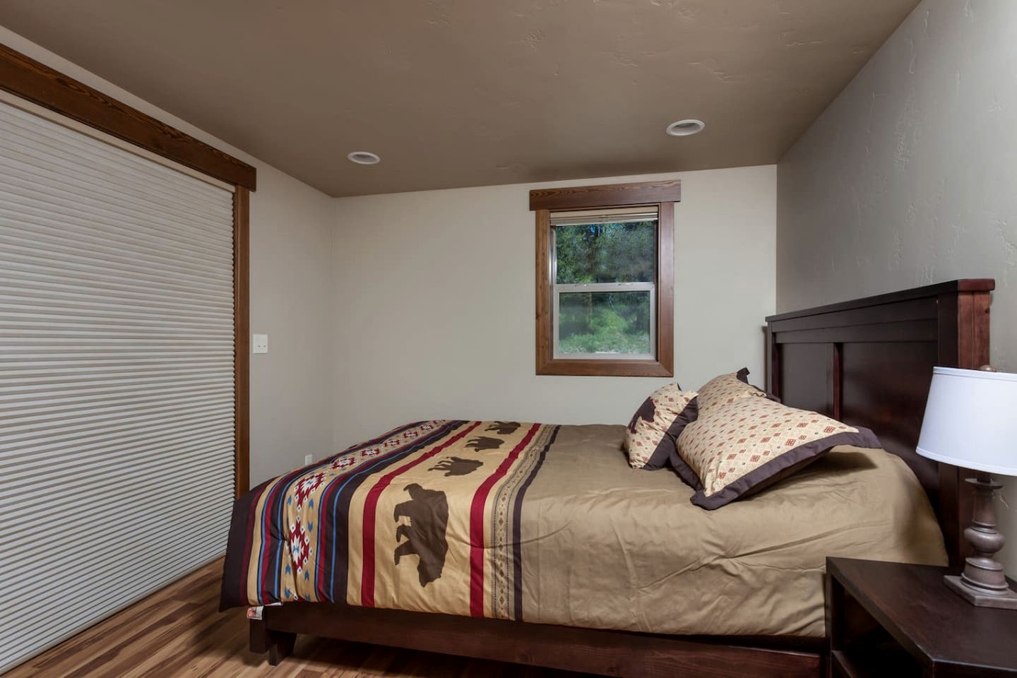 Inviting Vacation Cabin with Mountain Views near Glacier National Park, Montana