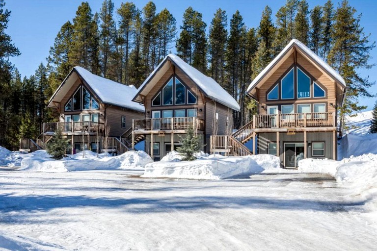Cabins (United States of America, West Glacier, Montana)