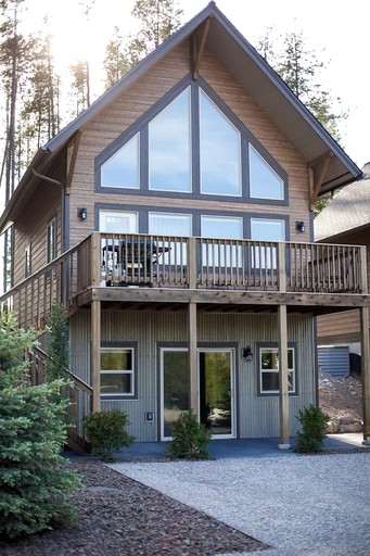 Cabins (United States of America, West Glacier, Montana)