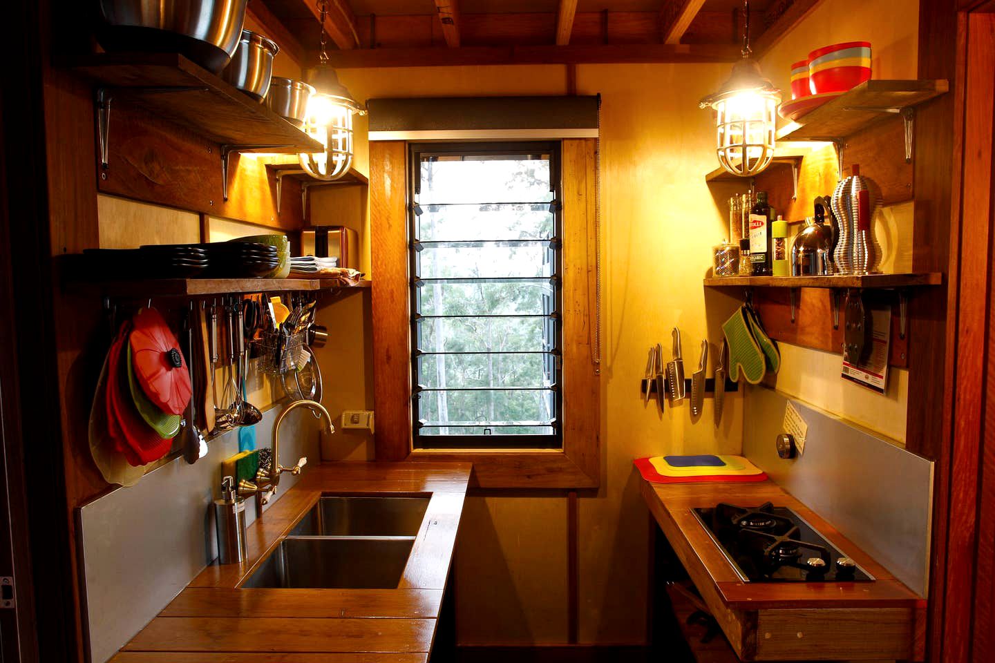 Stunning Tree House with Pool Access Ideal for Luxury Holiday Accommodation, Gold Coast