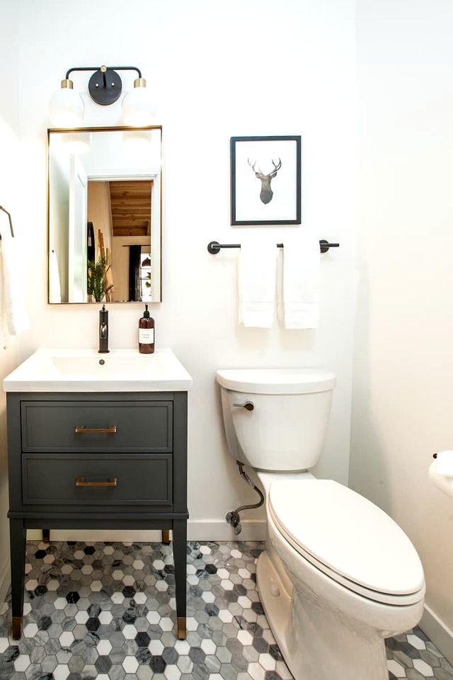 Stylish Mountain-View Townhome with Modern Comforts near Lake Tahoe in Incline Village, Nevada