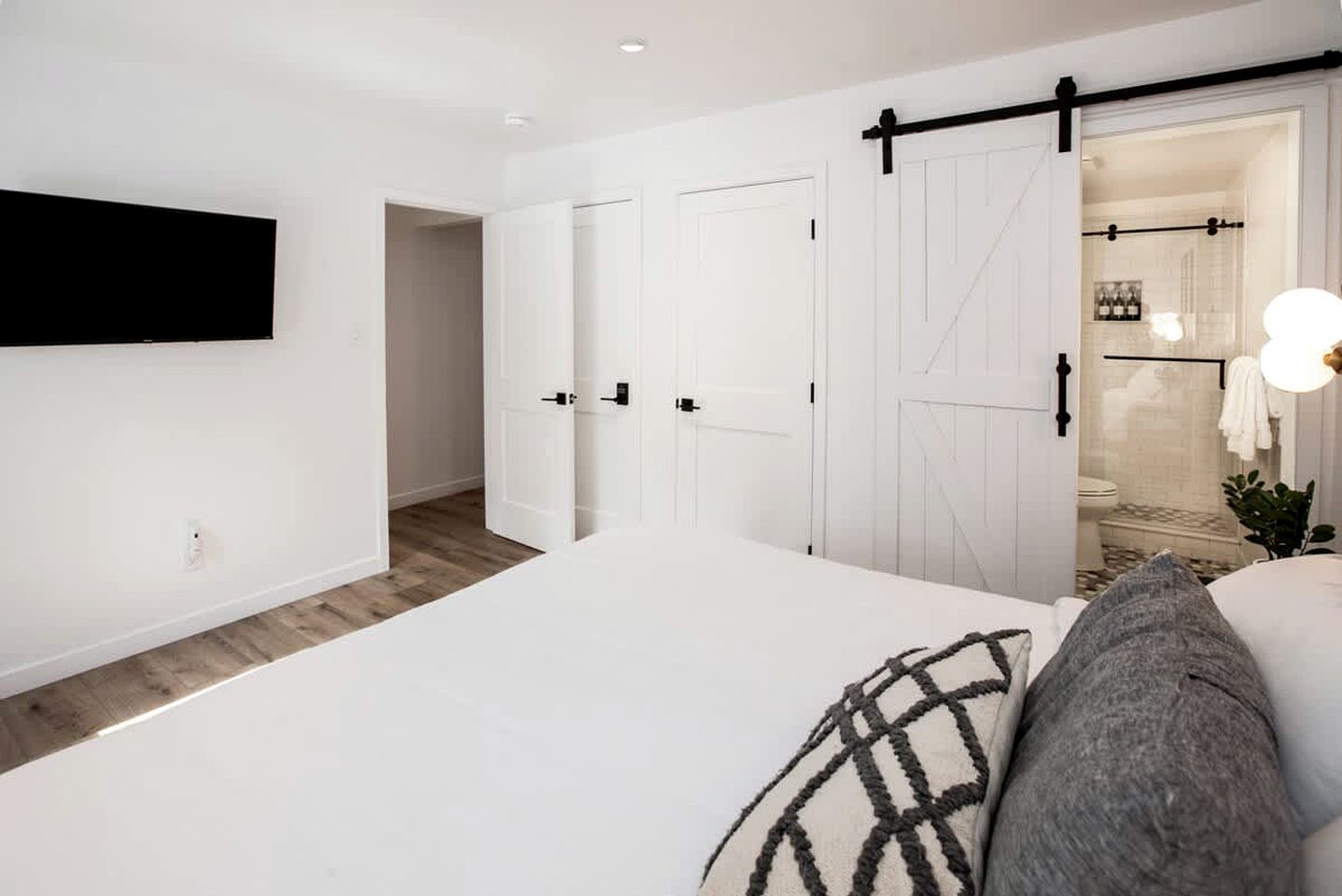 Stylish Mountain-View Townhome with Modern Comforts near Lake Tahoe in Incline Village, Nevada