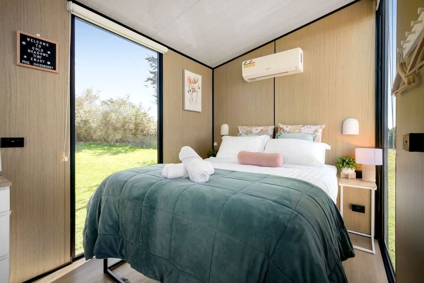 Golden Plains Shire Tiny Glamping House for a Nature Escape near Ballarat, Victoria