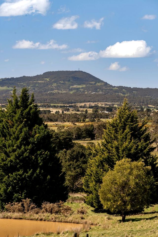Golden Plains Shire Tiny Glamping House for a Nature Escape near Ballarat, Victoria