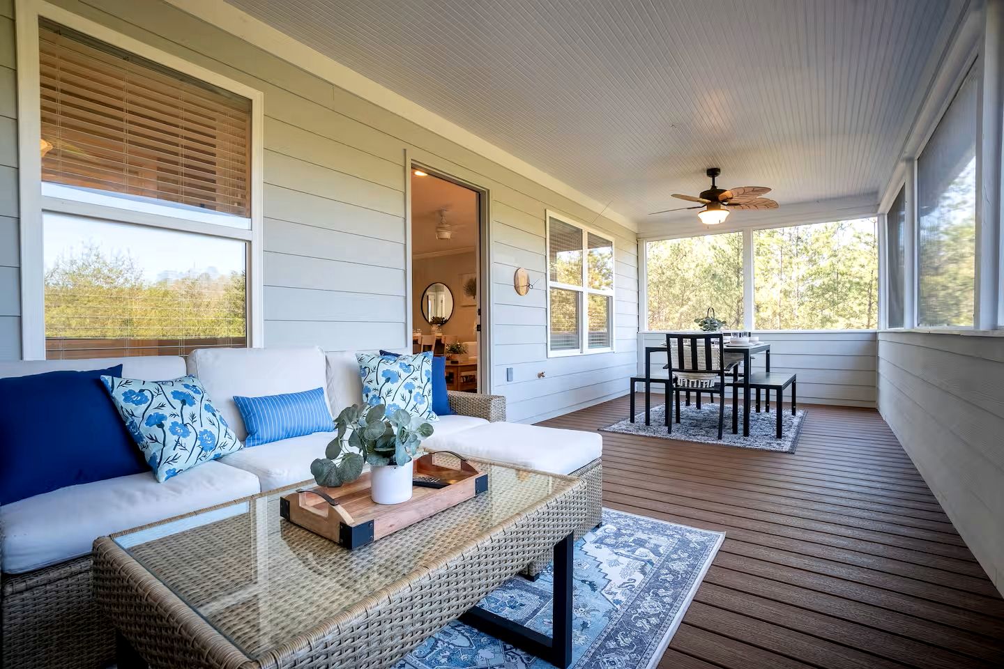 Modern Vacation Home with Hot Tub & Golf Simulator near Downtown Helen, GA