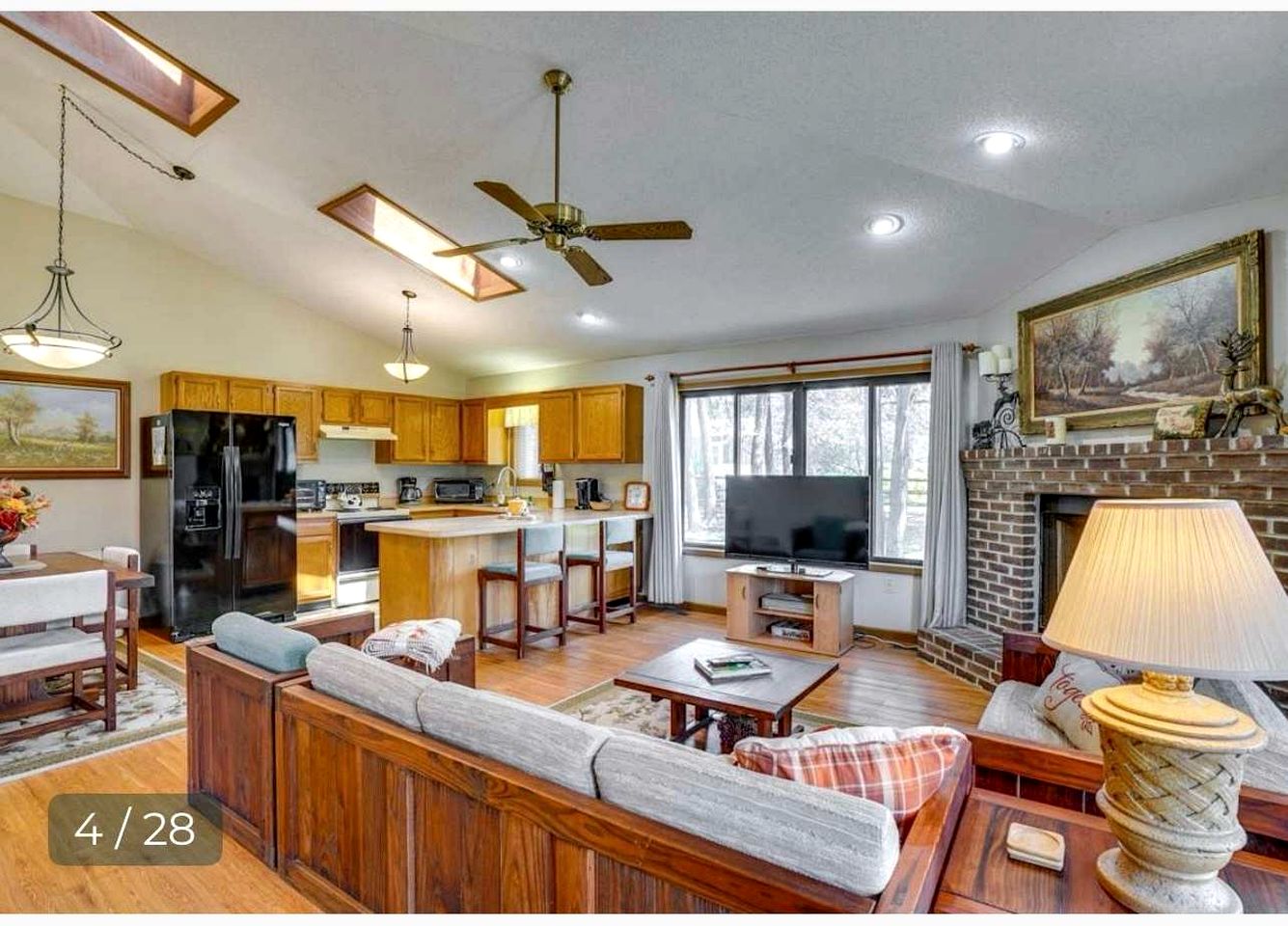 Charming Cabin on Golf Course with Fireplace & Resort Perks in Hedgesville, West Virginia