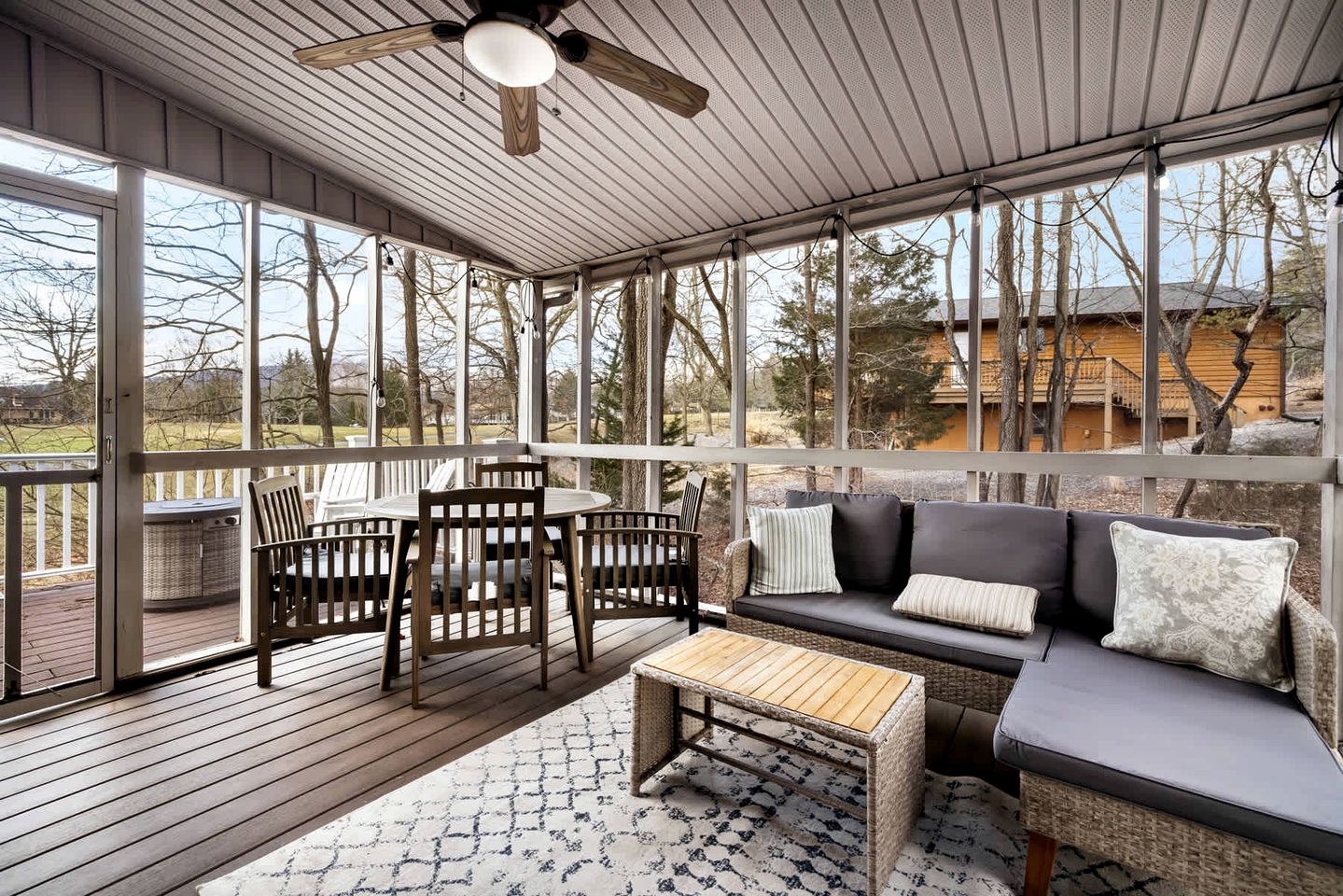 Charming Cabin with Multiple Fire Pits, Screened Porch, and Golf Course Views in Hedgesville, West Virginia