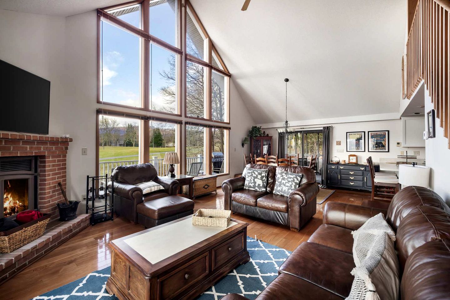 Charming Cabin with Multiple Fire Pits, Screened Porch, and Golf Course Views in Hedgesville, West Virginia
