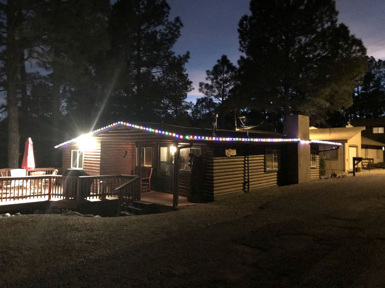 Rustic Family Cabin with a Luxurious Hot Tub in Ruidoso, New Mexico