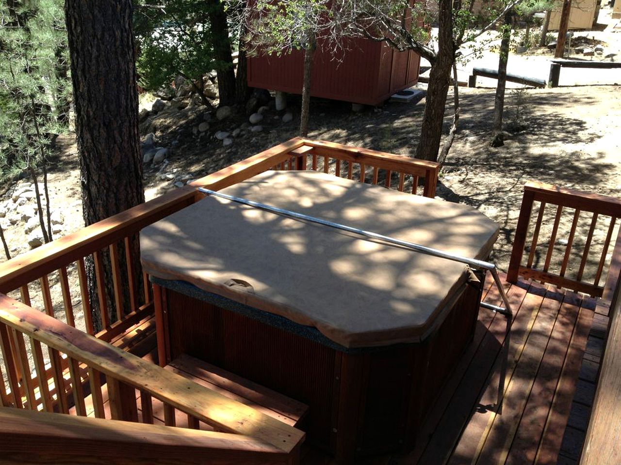 Rustic Family Cabin with a Luxurious Hot Tub in Ruidoso, New Mexico