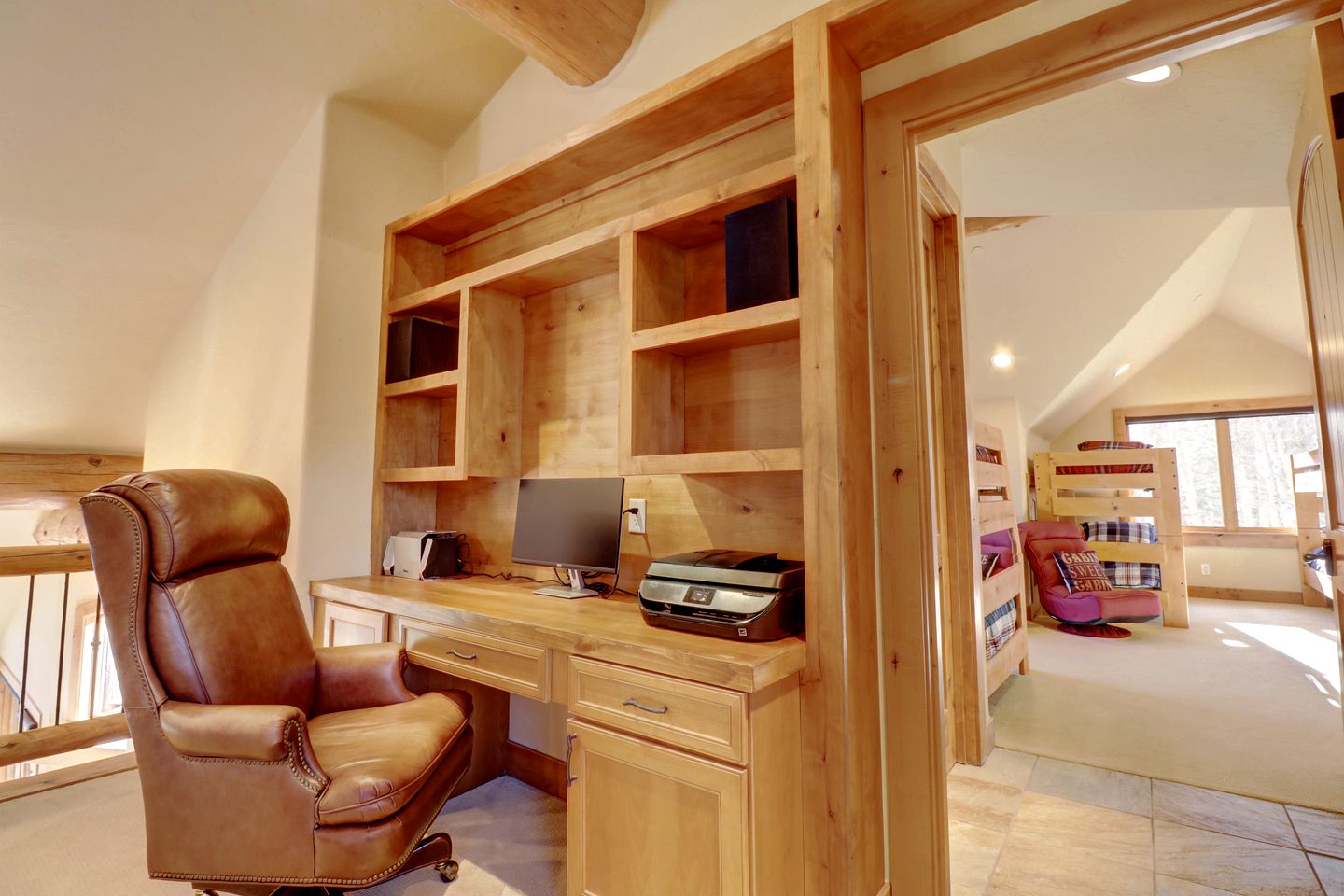 Spectacular Luminous Cabin with Amazing Exterior Space and Pool Table in Silverthorne, Colorado