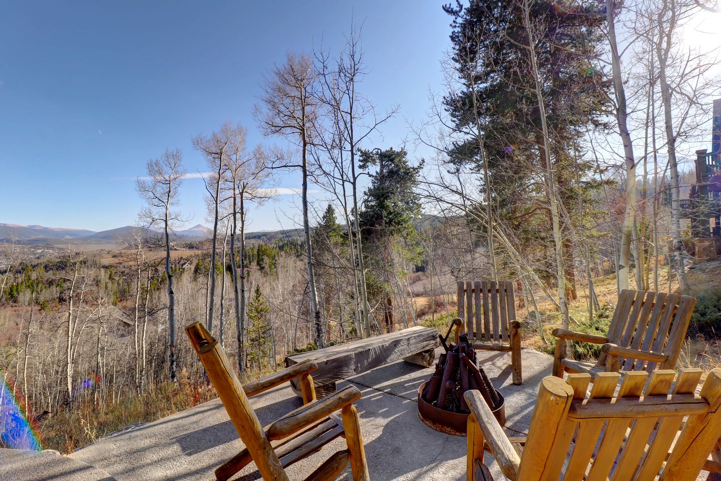 Spectacular Luminous Cabin with Amazing Exterior Space and Pool Table in Silverthorne, Colorado