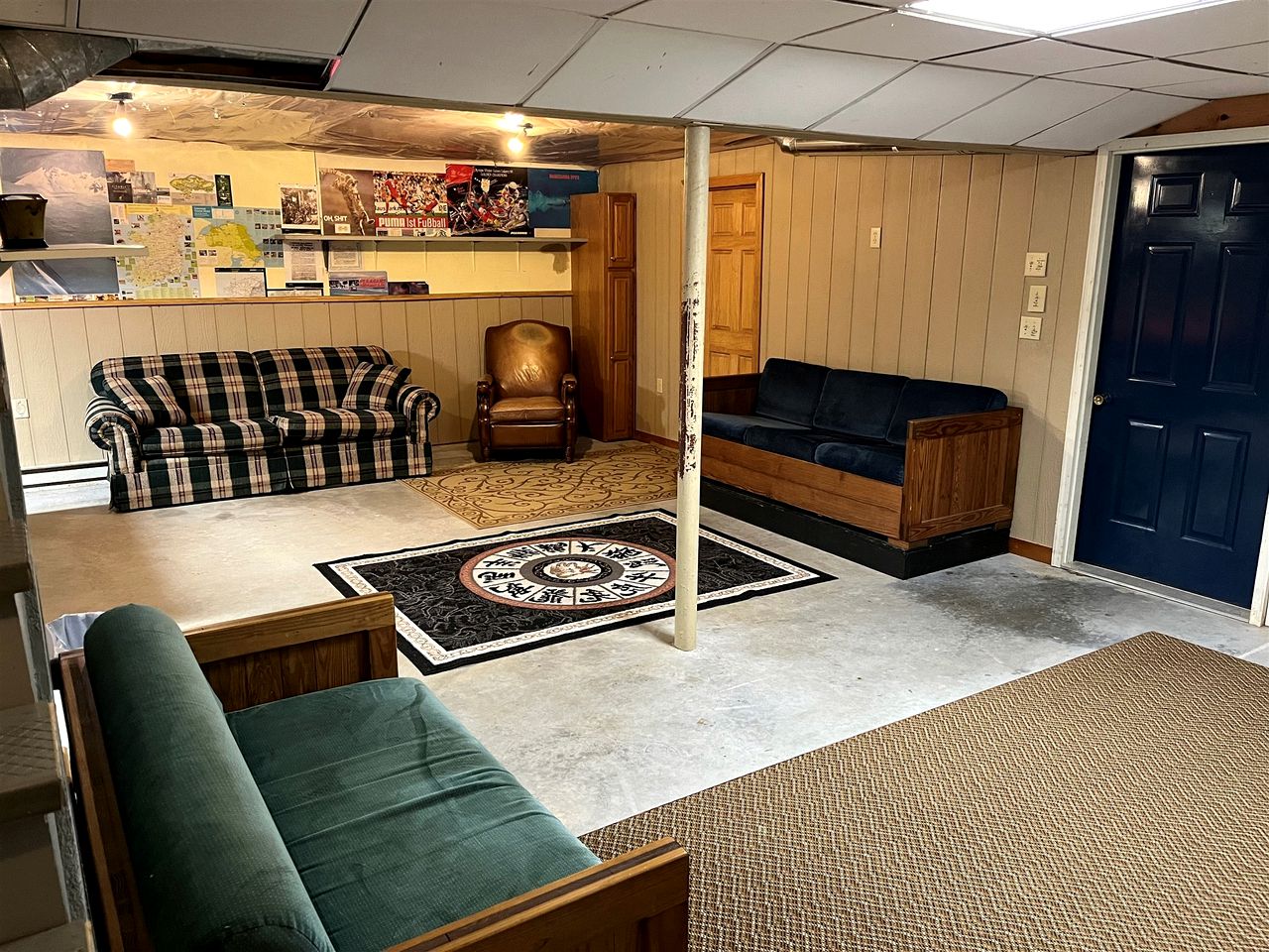 Amazing Cabin for Big Groups with Pool and Air Hockey Table in Bridgton, Maine