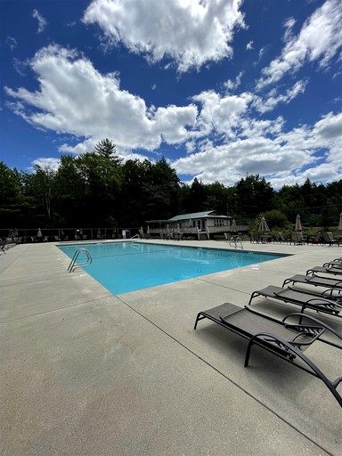 Cabins (United States of America, Bridgton, Maine)