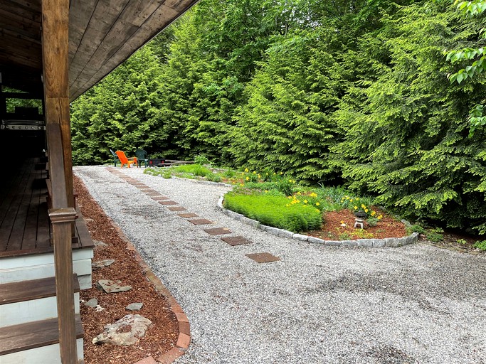 Cabins (United States of America, Bridgton, Maine)