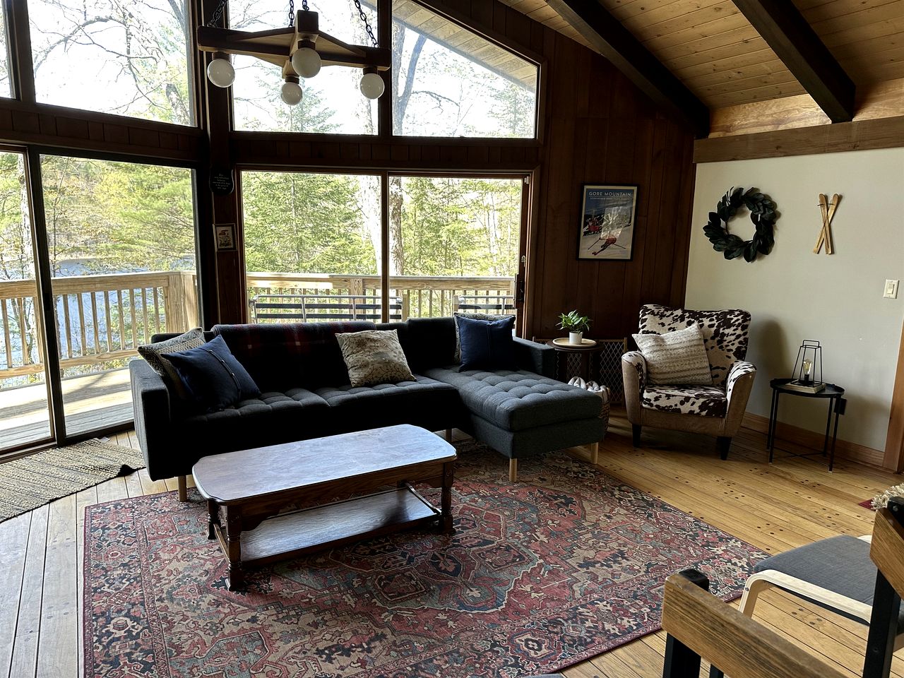 Fantastic Secluded Cabin with Nice Sights in North Creek, New York