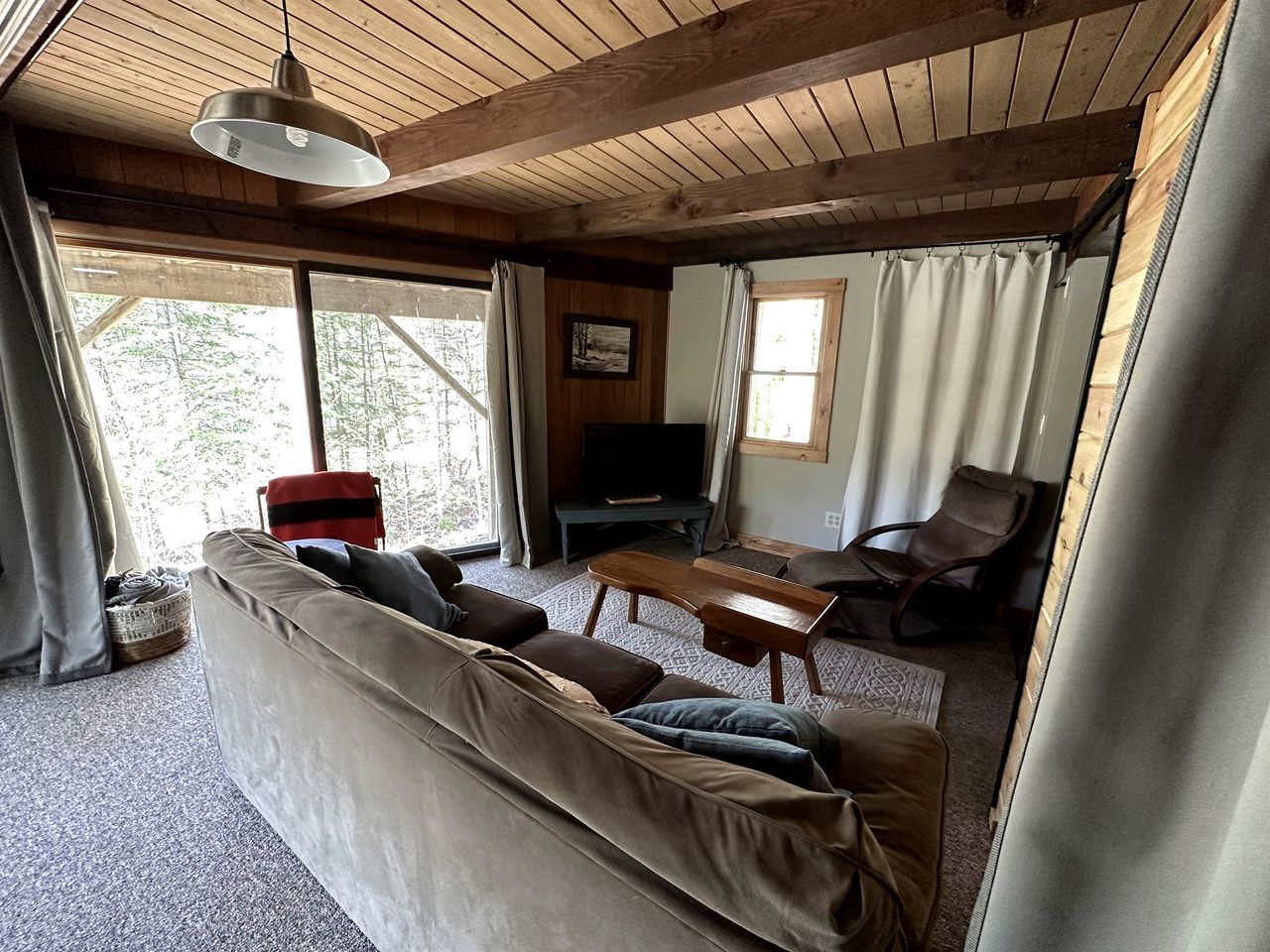 Fantastic Secluded Cabin with Nice Sights in North Creek, New York