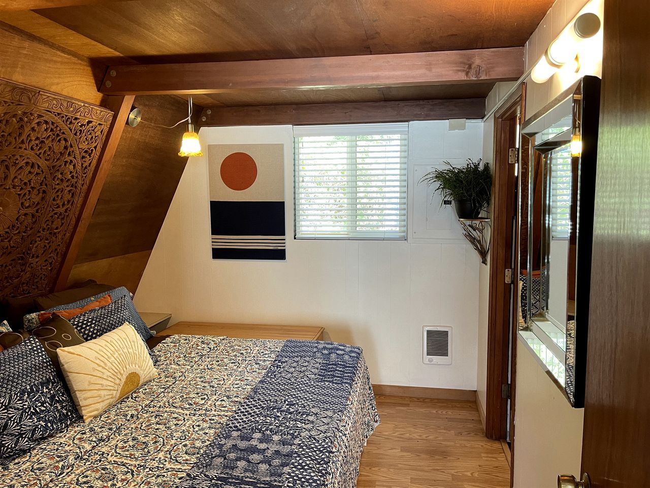 Gorgeous A-Frame by the Beach in Otter Rock, Oregon