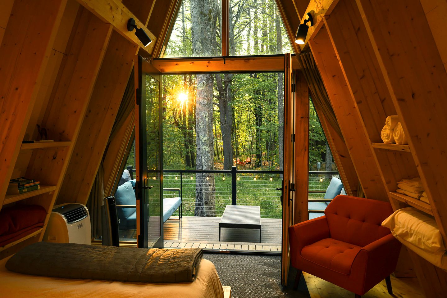 Chic A-Frame with Outdoor Picnic Space in Freeport, Maine