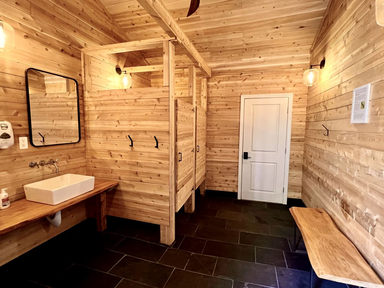 Chic A-Frame with Outdoor Picnic Space in Freeport, Maine