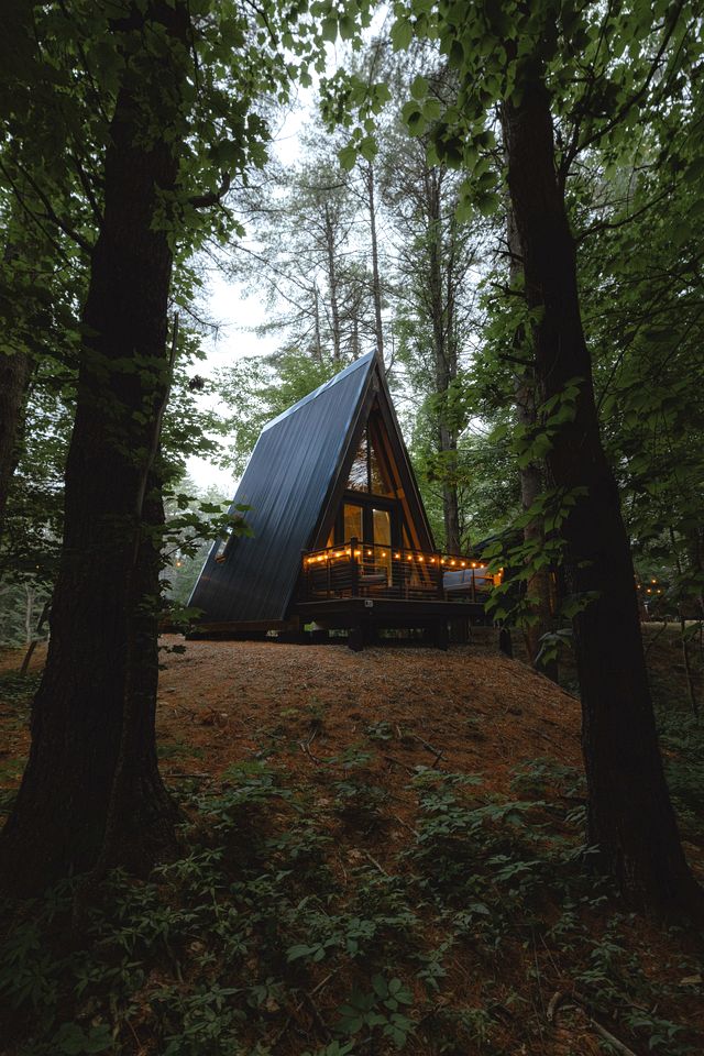 Lovely A-Frame with a Little Private Deck in Freeport, Maine