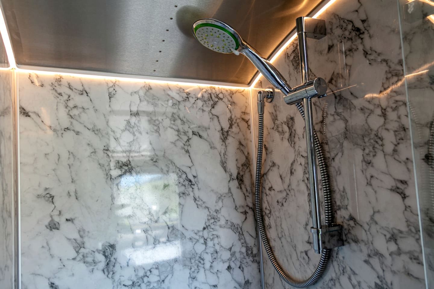 Gorgeous Airstream with Stunning Views in Haverfordwest, Wales