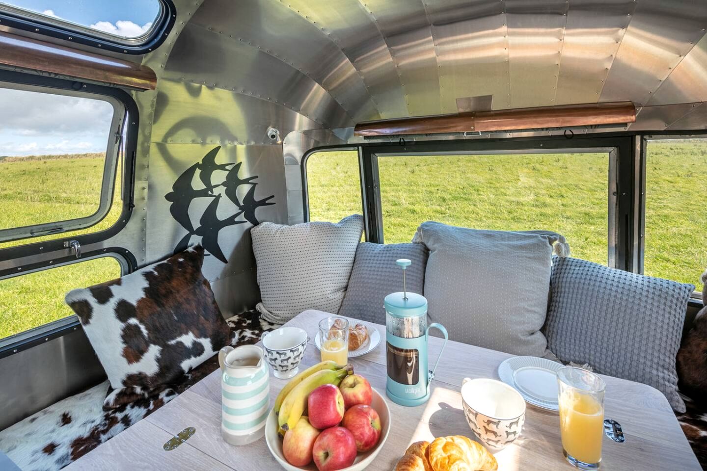 Gorgeous Airstream with Stunning Views in Haverfordwest, Wales