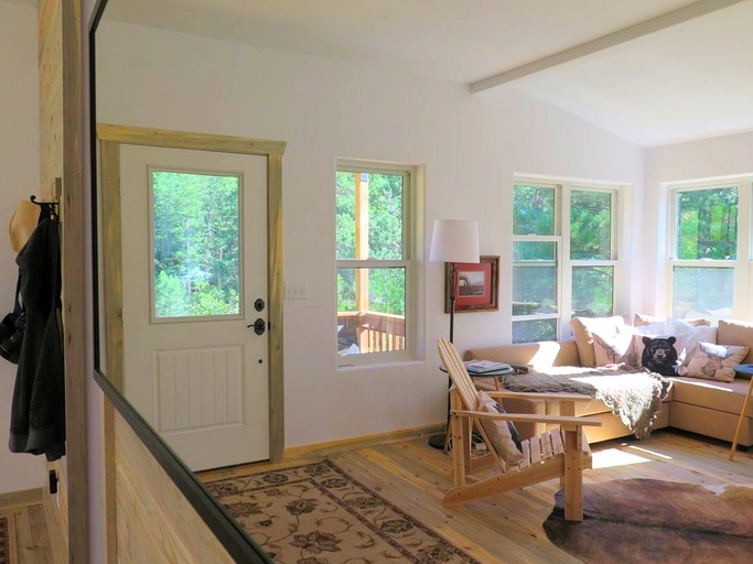 Abigail Lee Rentals Vinemesa Cabin, Cabins, Beulah, United States of