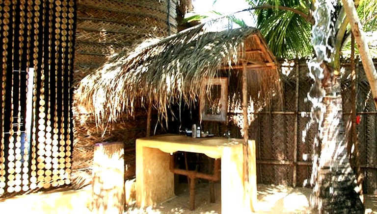 Huts (Kalpitiya, Northwestern Province, Sri Lanka)
