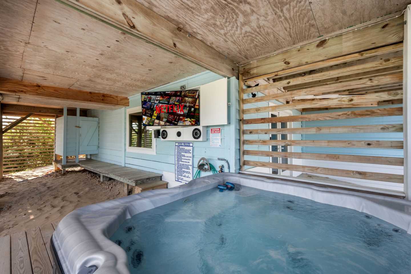 Gorgeous Beach House with Incredible Water Views for an Unforgettable Escape in Duck, North Carolina