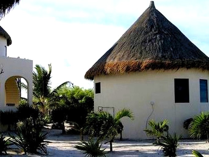 Huts (Mahahual, Quintana Roo, Mexico)